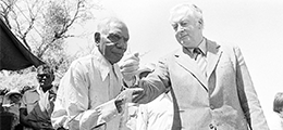 Vincent Lingiari and Prime Minister Gough Whitlam